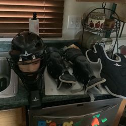 All Star catchers gear including shin guards size 13.5” ages 9-12, chest protector 14” and catchers mask 6 1/4” to 7” hockey goalie style Plainfield,
