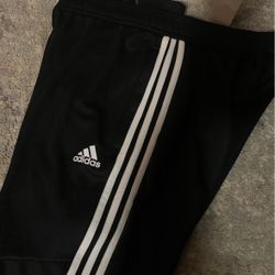 Women Adidas Sweatpants 