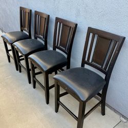 Set of 4 Counter Height Bar Stools – Solid Wood – Black