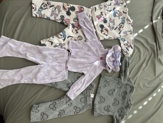 Girls outfits (Minnie mouse sets)