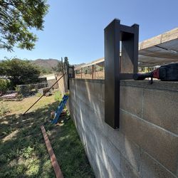 Fence Wall Hangers