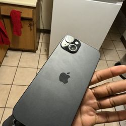 iPhone 15 Plus 