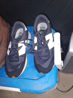 Nike New balance size 7 and 1/2 girls