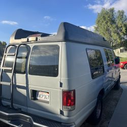Camper Van E-350 $9,999