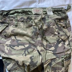 Camo Low Rise Abercrombie Cargos