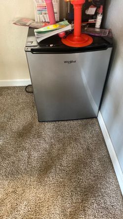Mini fridge