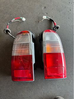 3rd gen toyota 4runner oem taillights 96-02