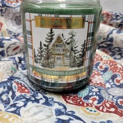 Frosted Cypress & Juniper Scented Candle