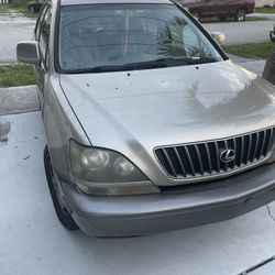 Selling 2 Lexus Rx 300 Priced To Sell Very Motivated 