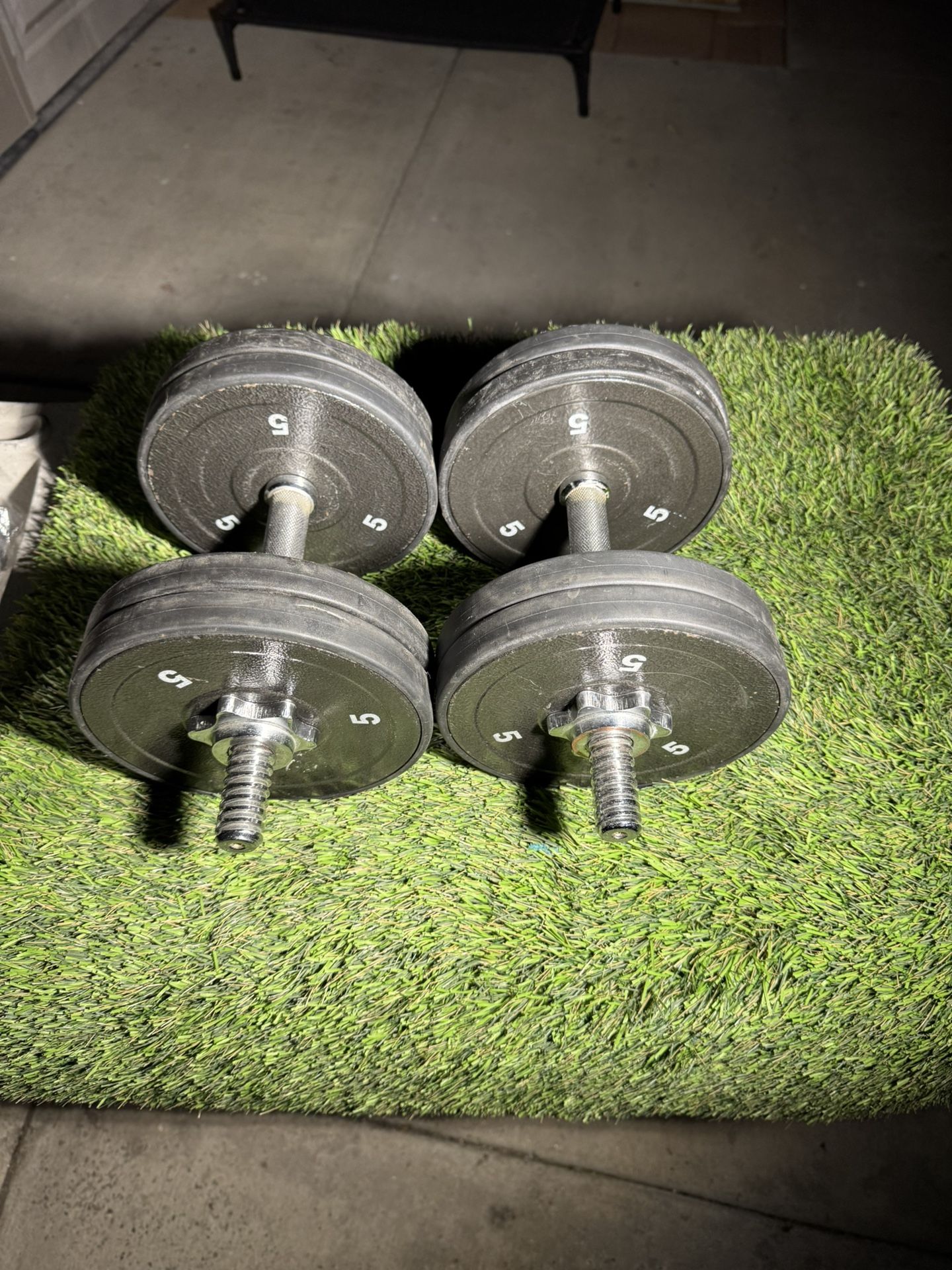Adjustable Dumbbell Set