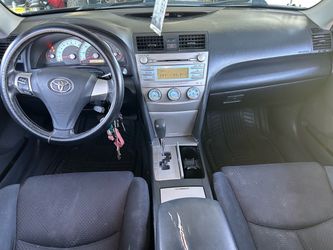 07 Toyota Camry SE