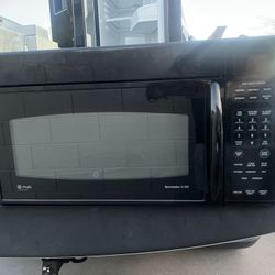 Over-The-Range Microwave GE Spacemaker Xl1800