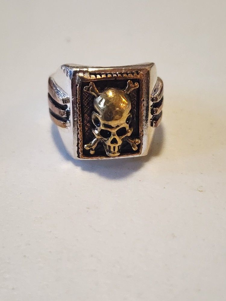 MENS SKULL SILVER RING SZ6.5