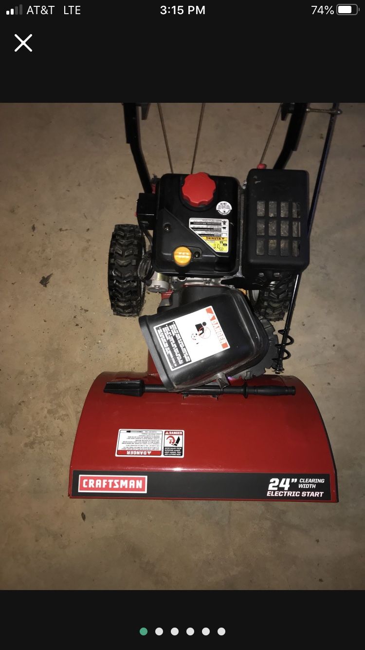 24” Craftsman Snow Blower 179cc PRICE IS FIRM for Sale in Romansville