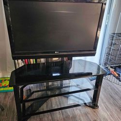 Tv And TV stand Works Great Together OR Sep
