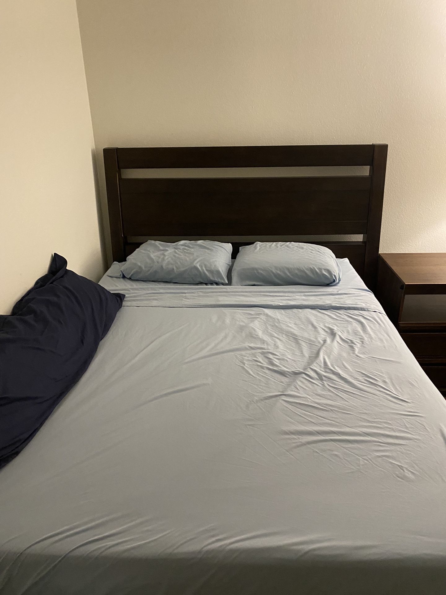 Bedroom Set without Mattress *Priced To Sell* for Sale in Los Angeles