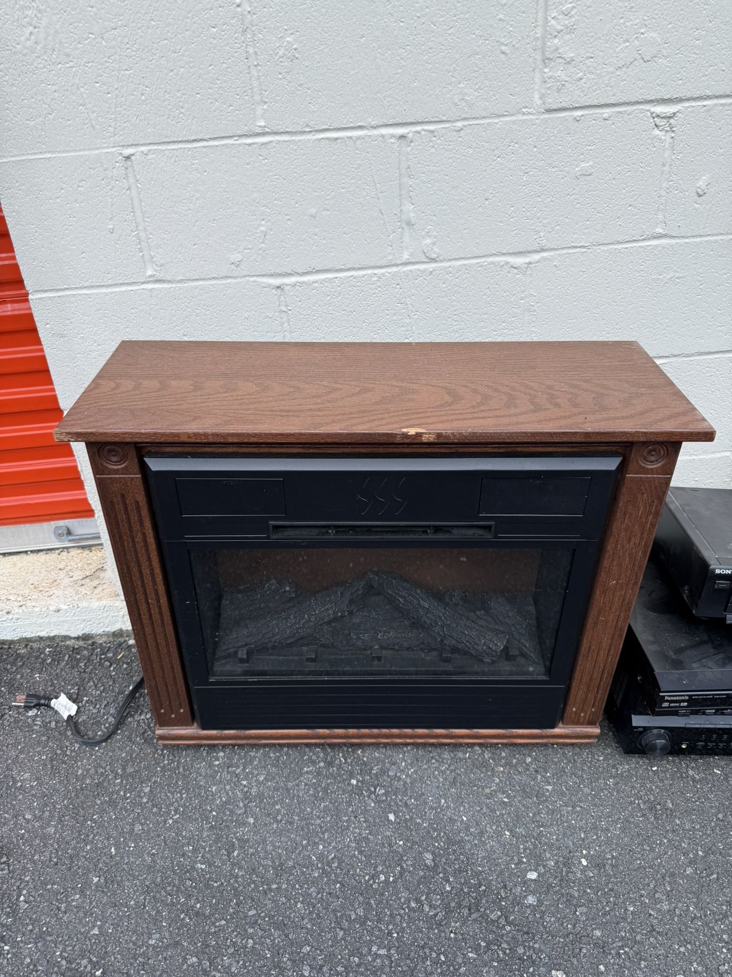 Heat Surge Electric Fireplace - Works