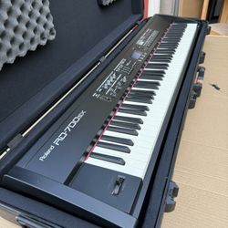 Keyboard Roland RD-700sx