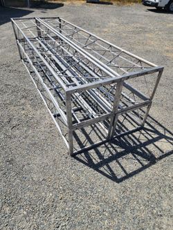 (4) SECTIONS OF LIGHTING TRUSS