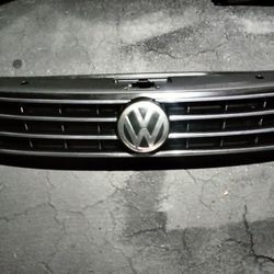 2013-2017 Volkswagen CC Complete Grill With Emblem OEM.