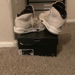 Jordan 5s Size 4.5y