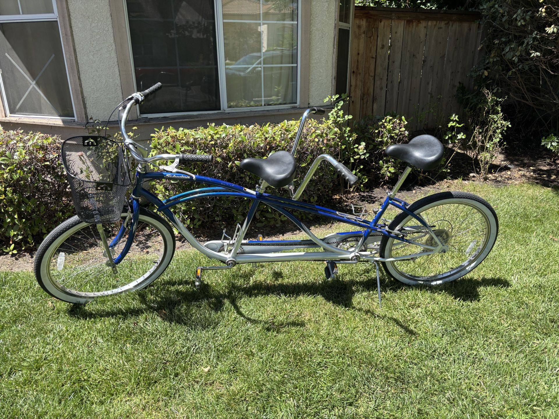 Schwinn Tango Deluxe Tandem Bike Blue - Great condition