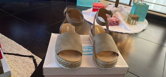 Soda Shoes Brand Platform Sandals With Ankle Strap