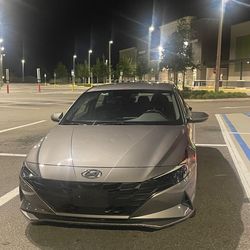 Hyundai Elantra 2021