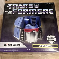 Transformers Helmet Replica - Soundwave by Modern Icons