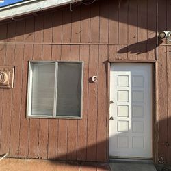 I Bed 1 Bath Back House Lease Take Over 