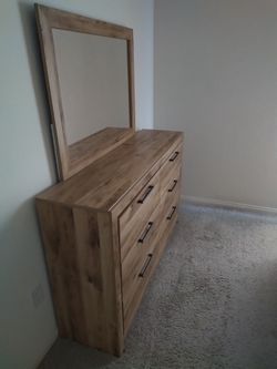 Dresser