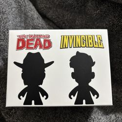 Skybound Minis Ltd Ed Double Blind Box The Walking Dead & Invincible Sealed