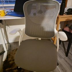 Ergonomic Office Chair – Mesh, Adjustable, Like New