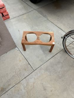 Dog Bowl Holder