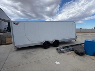 Futura car trailer enclosed