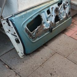 Glas Door Driver Side