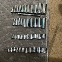 44 Set 3/8 Dewalt Sockets