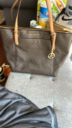 Michael Kors Voyager