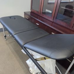 Massage Table / Medical Table