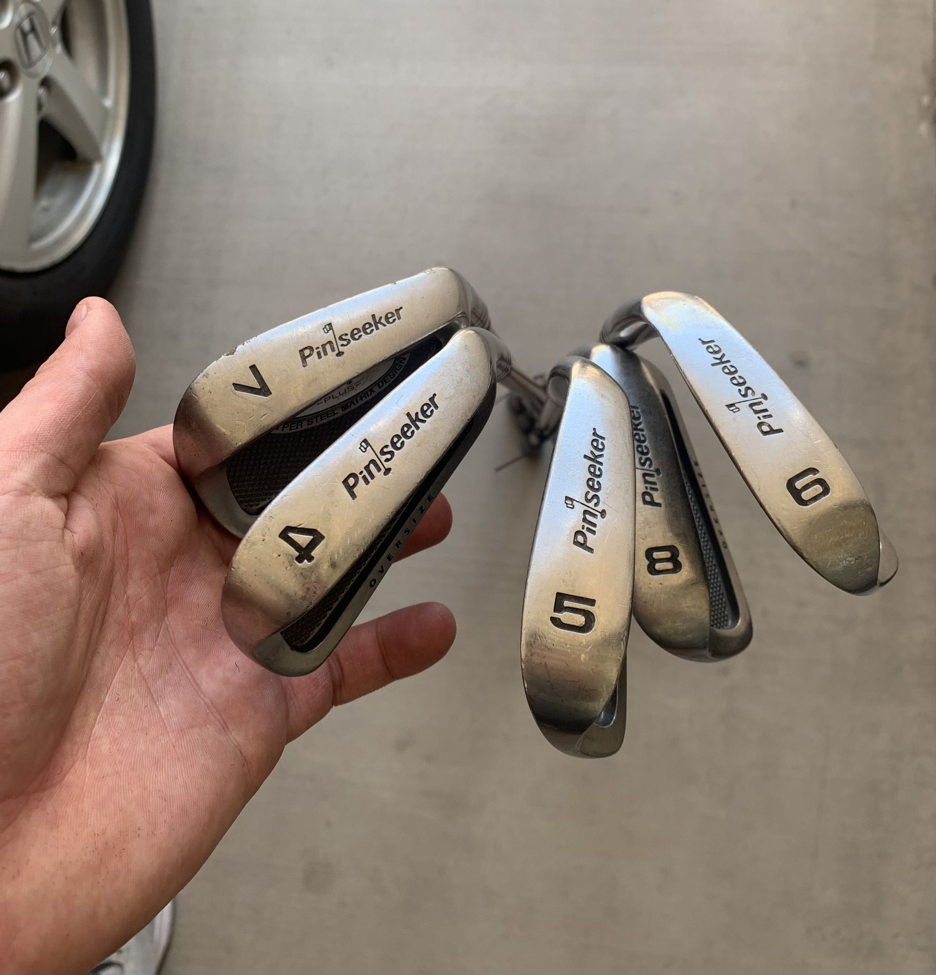 Pinseeker Golf Clubs 4-8 Irons Oversized New Grip