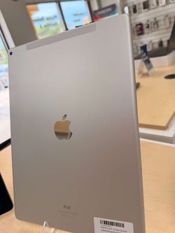 iPad 12.9 1st Gen 128GB cellular Black