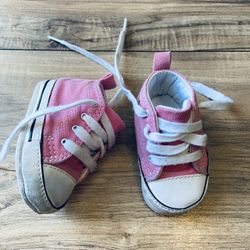Size 1 Infant Pink Converse 