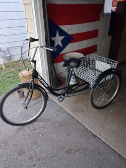 Tree wheeler bicycle great shape ready to ride