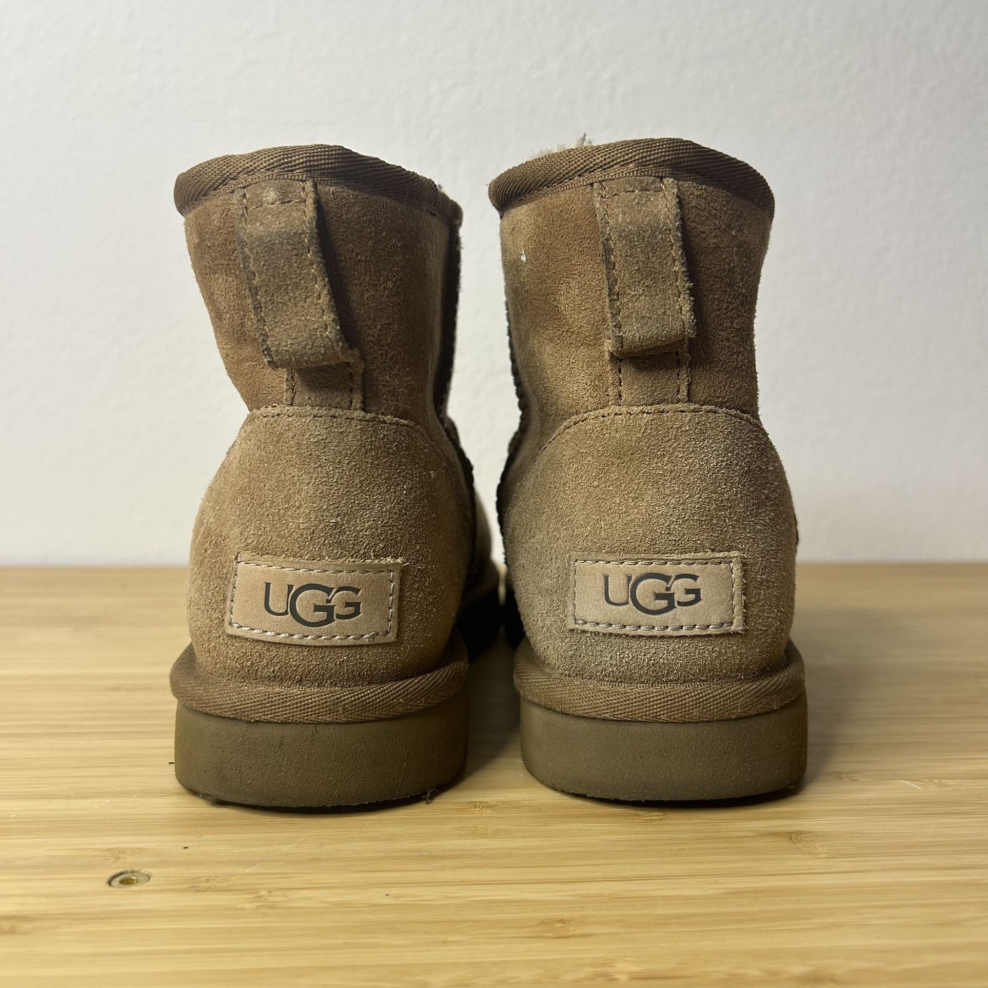 Tan UGG mini boots. Great condition. Size 7.
