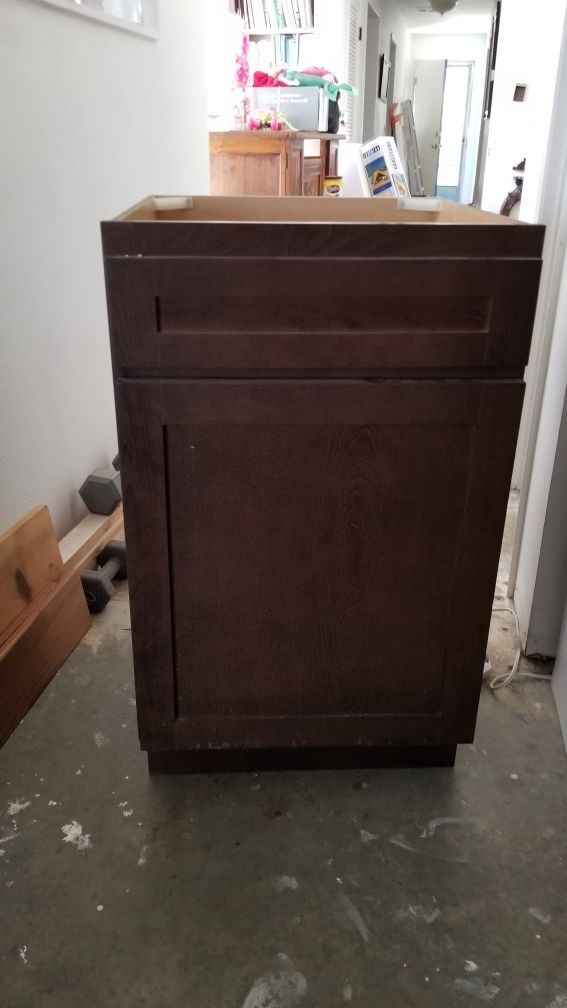 Bathroom vanity