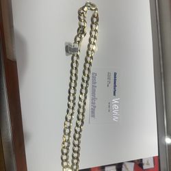 10 Kt Cuban 62.9 Grams 22 Inches