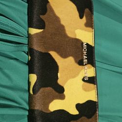 Michael Kors Hamilton Handbag With Walet 