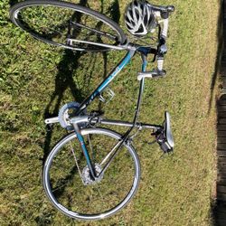 Giant Avail Road Bike