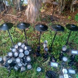 40 Various Electric Landscape Lighting Fixtures With Lots Of Accessories