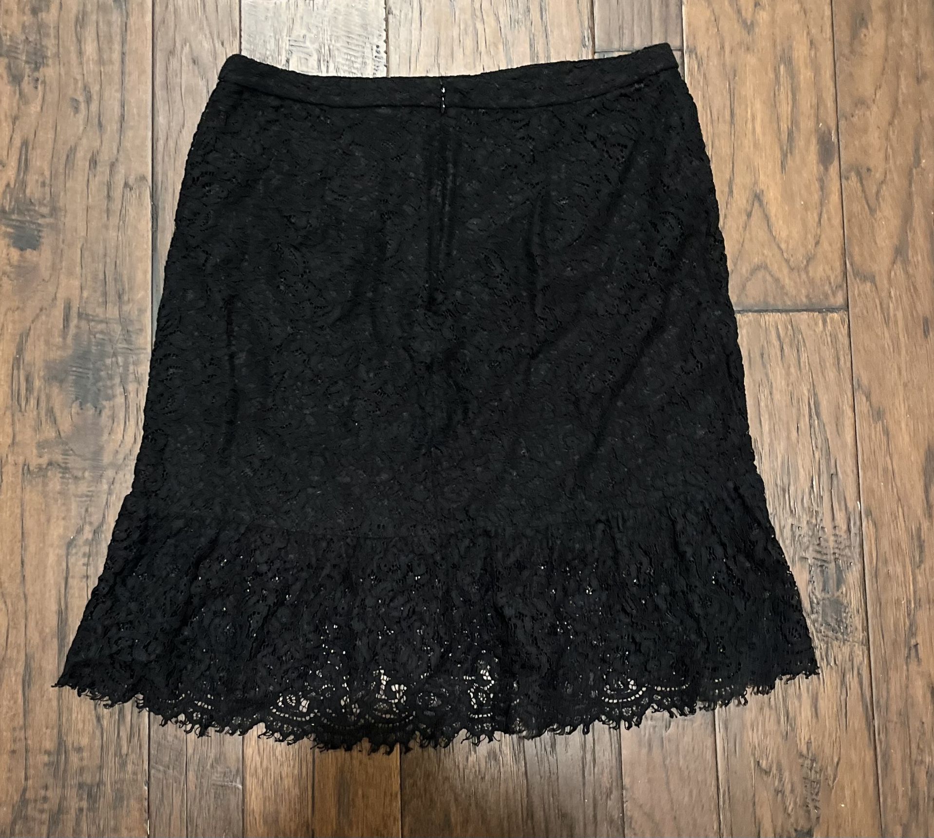 Black Lace Skirt From Banana Republic. SZ 10.